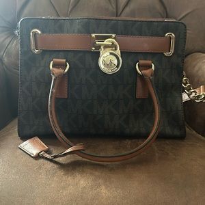 Michael kors  woman satchel